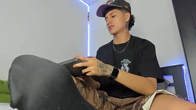 Mateo_Escobar's cam snapshot