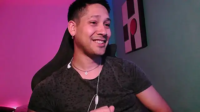 Abruptoinusual's cam snapshot