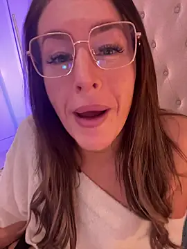 ChristinaSiemone live sex cam