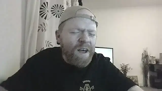 33ENG's cam snapshot