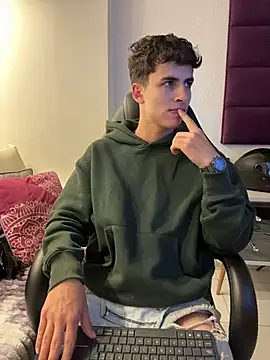 AdrianRinaldi's cam snapshot