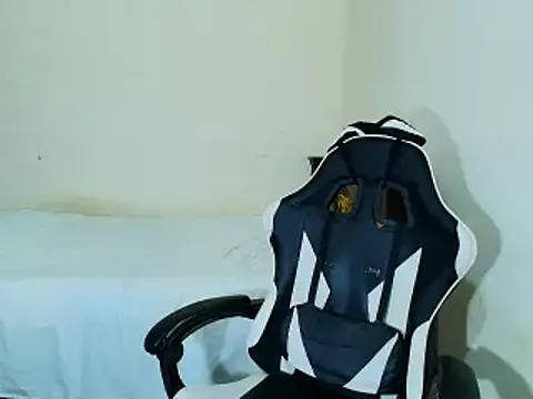 max_love255's cam snapshot