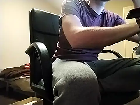 dirtyloud's cam snapshot