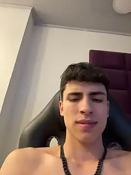 AdrianRinaldi's cam snapshot