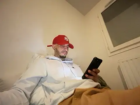 Rebeu313's cam snapshot