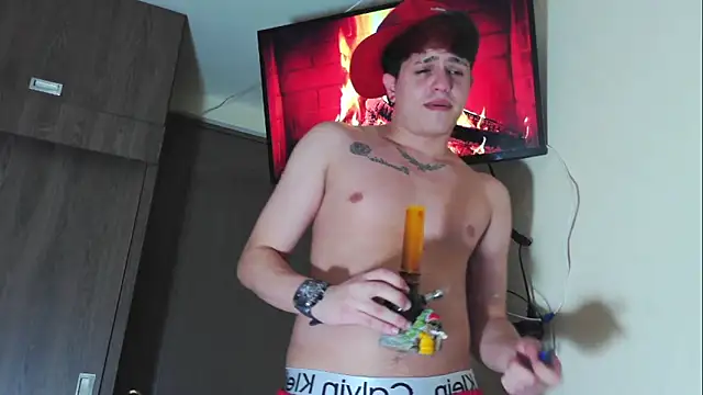 Themasterhades_777's cam snapshot