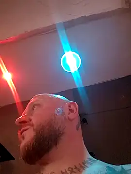 RomWoolf's cam snapshot