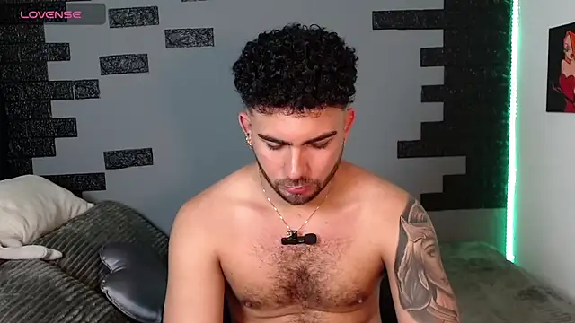 adamhairy's cam snapshot