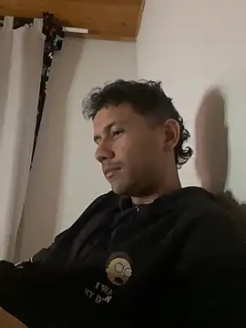 Michaell_Spinelly's cam snapshot