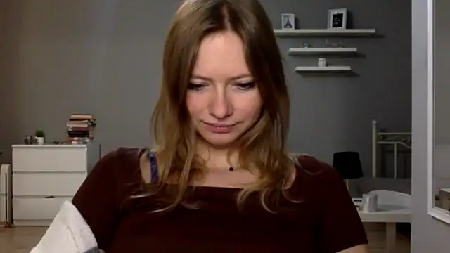 MillieShow live sex cam