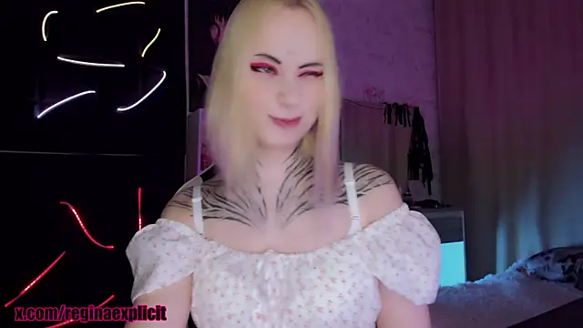 snake__bites live sex cam