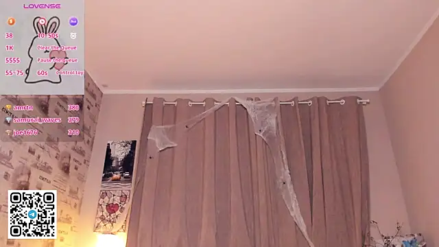 TienKnous live sex cam