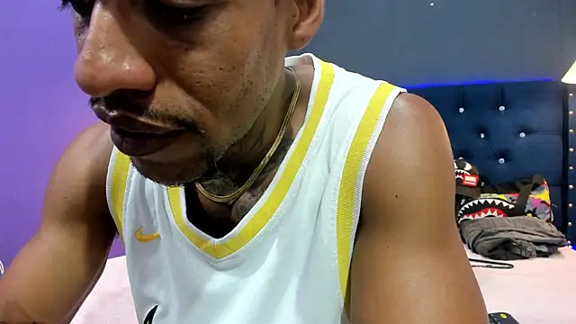 Salomon_koude live sex cam