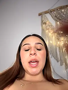 Naughty_arabs live sex cam