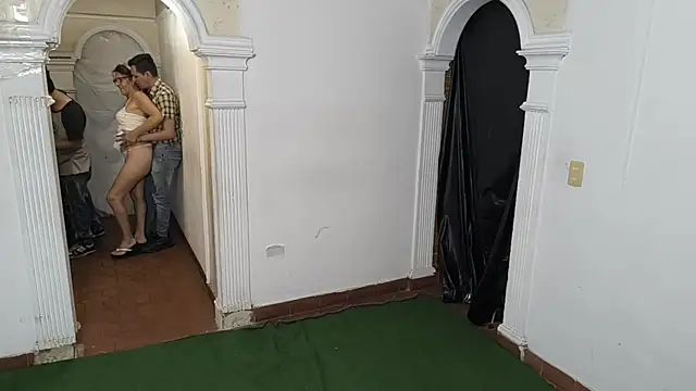 algmoon live sex cam