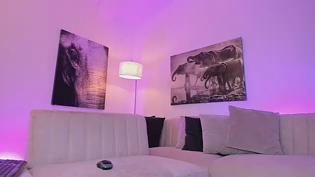 alaia7h live sex cam