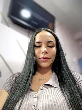 Naatalia live sex cam