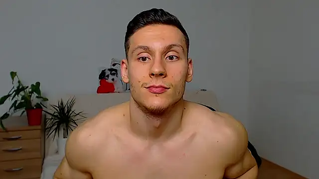 ZeinMiracles live sex cam