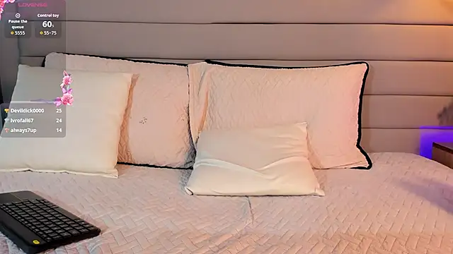 LadyLuminary live sex cam