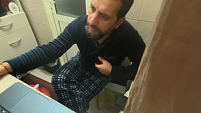 TigerOne19 live sex cam