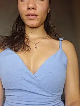 HelenHoltz live sex cam