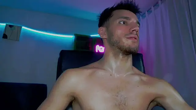 DominicValente live sex cam