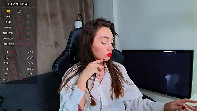 Emilia_mala live sex cam