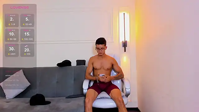 Paradise_boy_s live sex cam