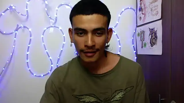 sorry-mom69 live sex cam