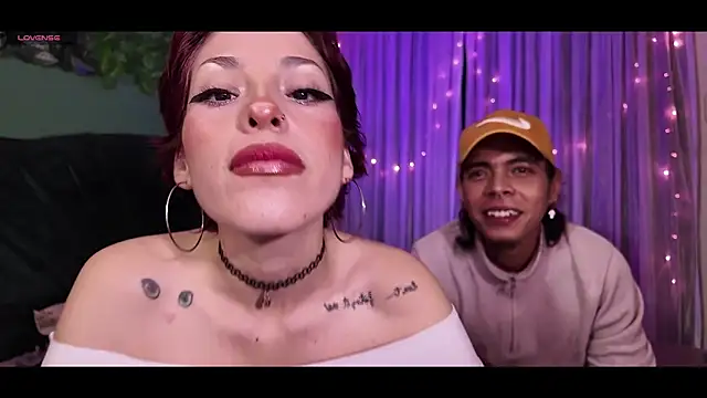 YaraLeon live sex cam