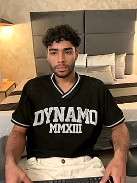 RaphaelDufort live sex cam