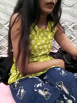 Lavi-rani live sex cam