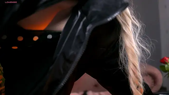 SerenaGrantt live sex cam