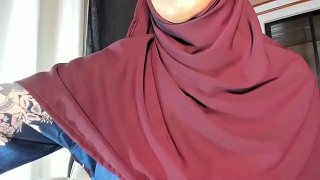 adila_anich live sex cam