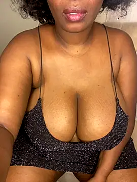 Naughty-sonia2 live sex cam