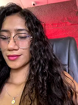 KaitlynLoveCam live sex cam