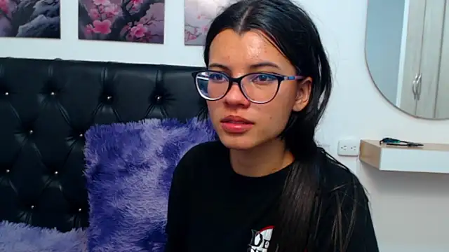 pinky_f00x live sex cam