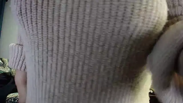 Sweeetness_Milf live sex cam