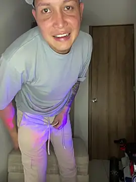 NathanielLux29's cam snapshot