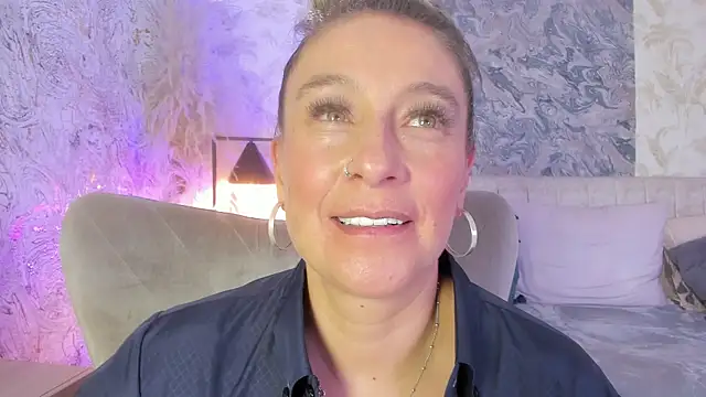 Liannaa_ live sex cam