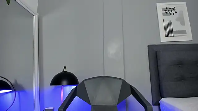 Tylerffoxx's cam snapshot