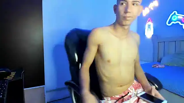 JackSwan18's cam snapshot