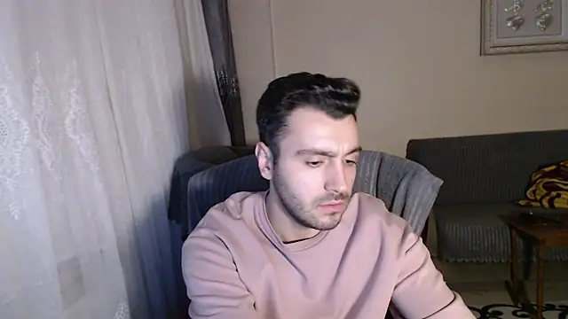 handsomeee04's cam snapshot