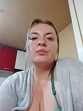 Mommygetnaughty live sex cam