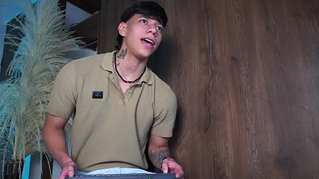 Josep_Davies live sex cam