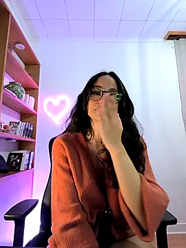 Naughty-Jessie live sex cam