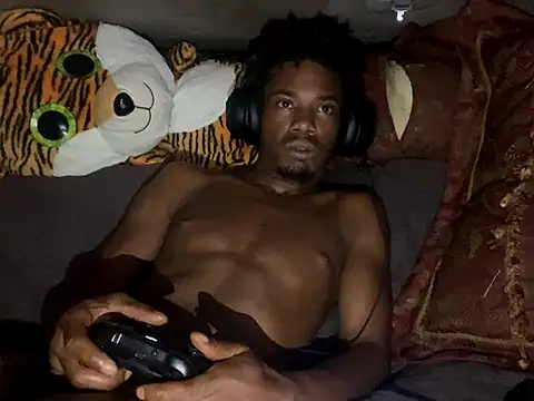 SlimeCrownzOut5's cam snapshot