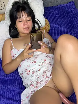 ZafiroKlein live sex cam