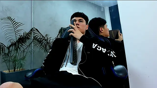 roan_birkin's cam snapshot