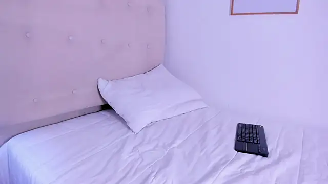 ApoloRicci's cam snapshot